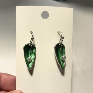Elegant Green Leaf Earrings